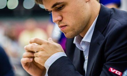 Carlsen_Magnus
